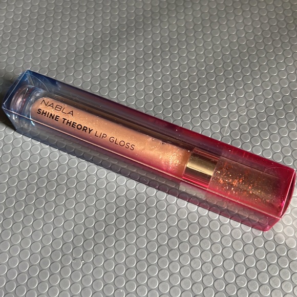 NABLA Shine Theory Lip Gloss - Picture 3 of 3